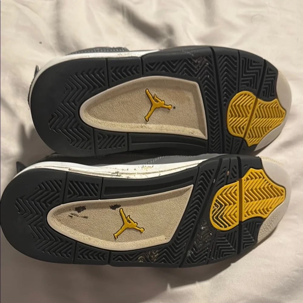 Air Jordan 4 Retro Cool Grey Sneakers - Picture 5 of 5